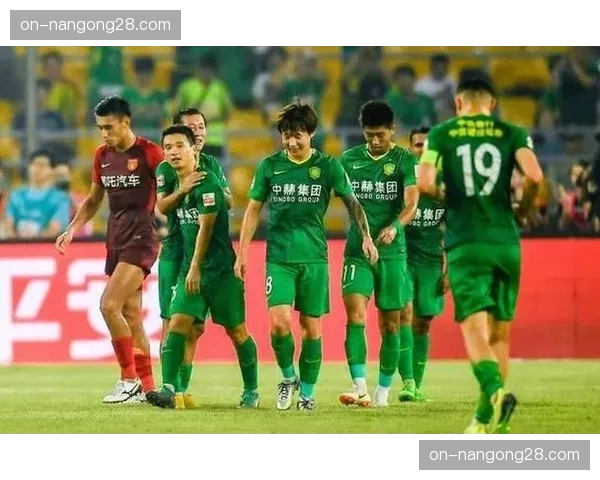 赛前最后一练，北京国安新援中场参与全队合练