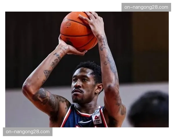 前CBA外援马尚·布鲁克斯节目中称赞中国联赛设施与球迷氛围